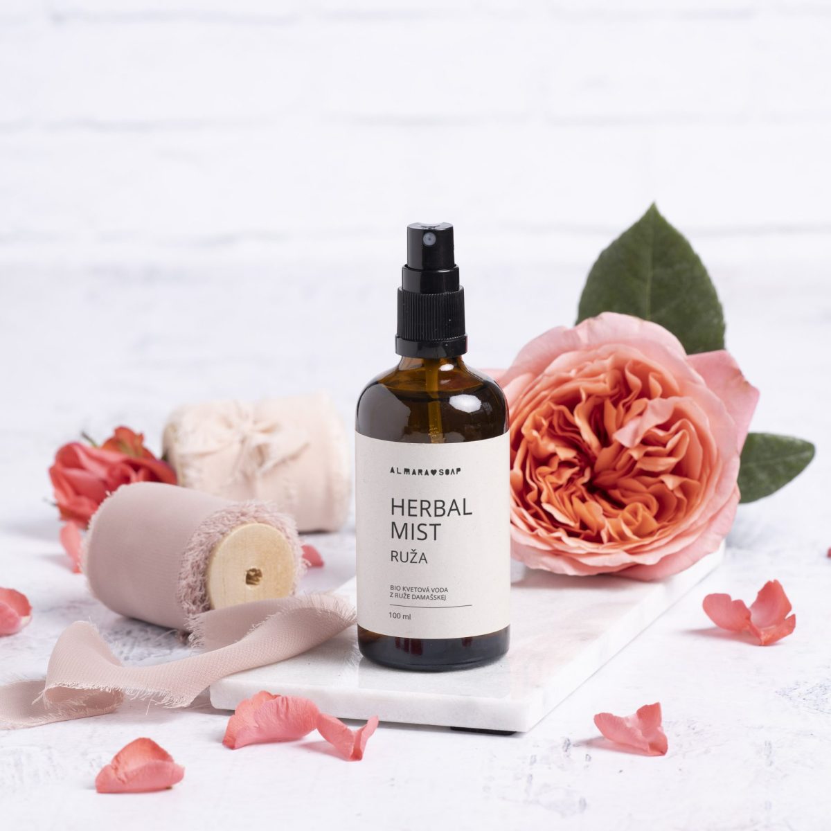 Prírodná pleťová voda Herbal Mist RUŽA